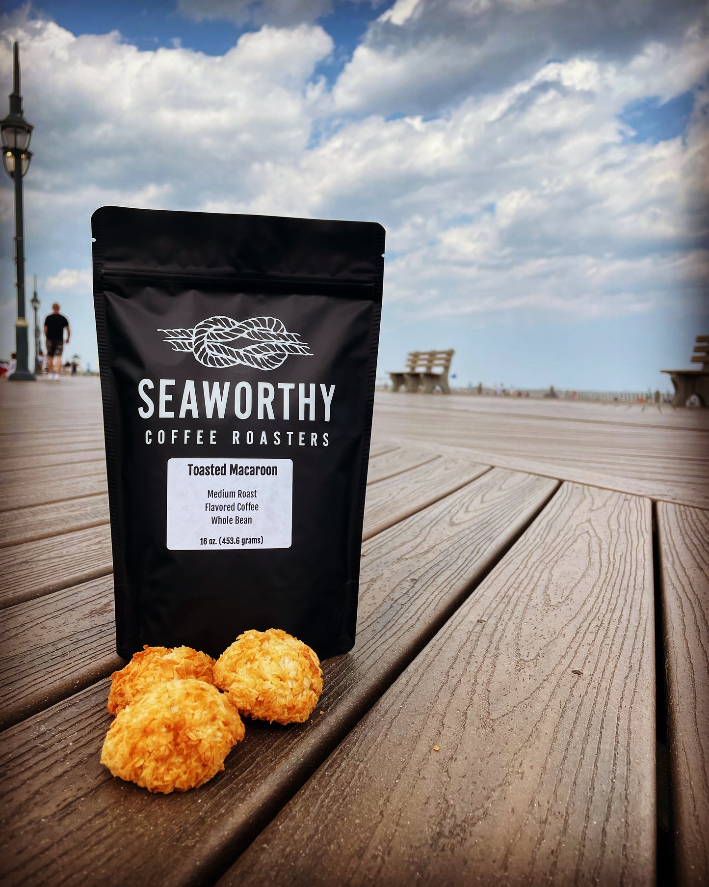 Toasted Macaroon is here for the summer!  This sweet, savory & coconutty coffee brings us right to the boardwalk at the Jersey Shore, where you can find fresh made macaroons among many other iconic summer treats!  Try cold brewing this one for a delicious summer pick me up.  
